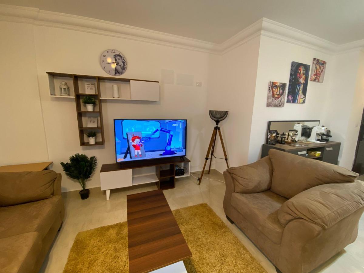 Madinaty Well-Furnished 3- Bedroom Apartment - شقة فندقيه للايجار مدينتي Madinat ash Shuruq エクステリア 写真